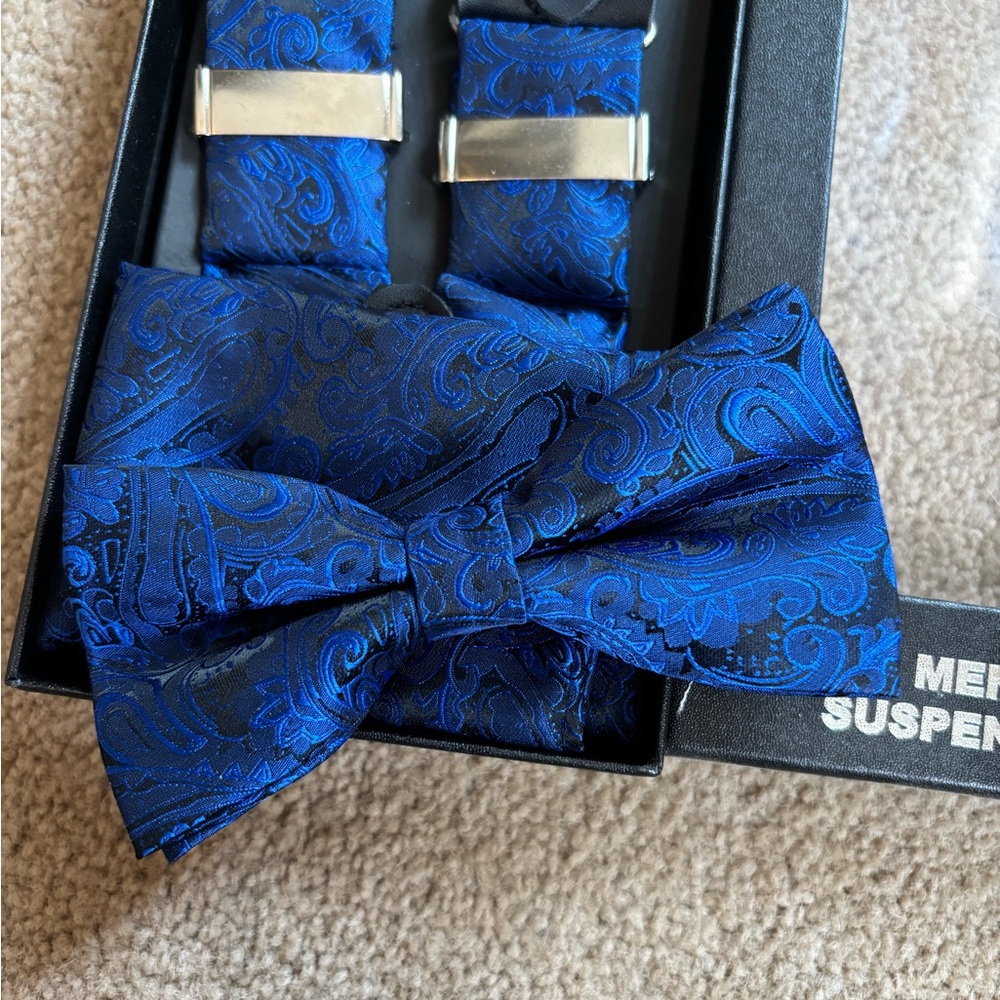 Elegant Blue Paisley Bow Tie and Suspenders Set